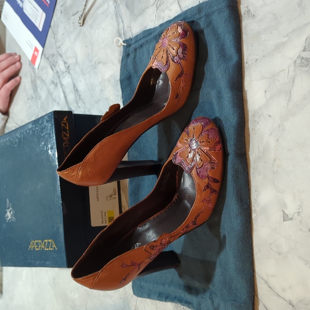 Apepazza Heels Size 7